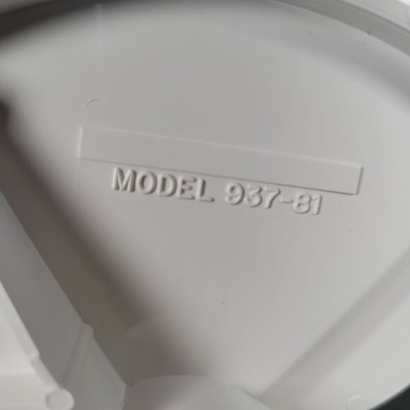 Oster Regency Kitchen Center Food Processor Thick Slicing Disk Model 937-81 - Picture 2 of 6